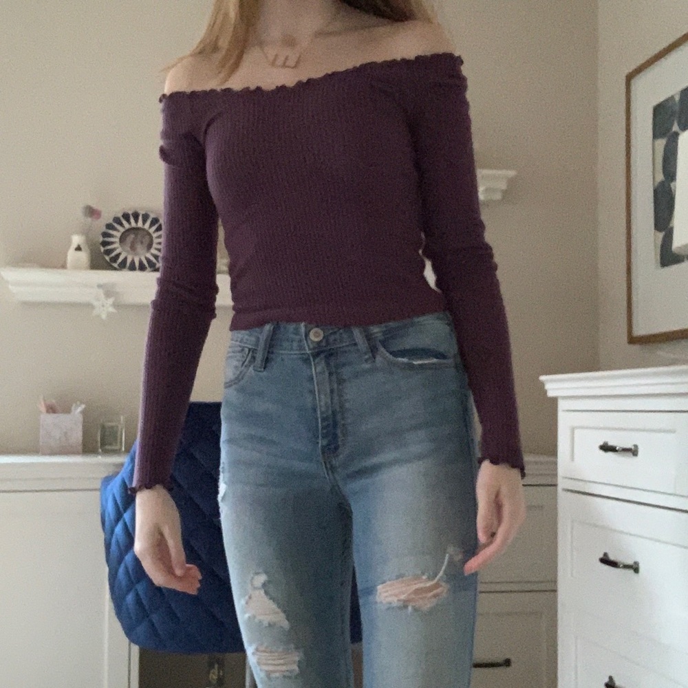 OFF THE SHOULDER SHIRT